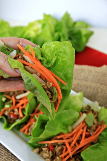 healthy turkey lettuce wraps